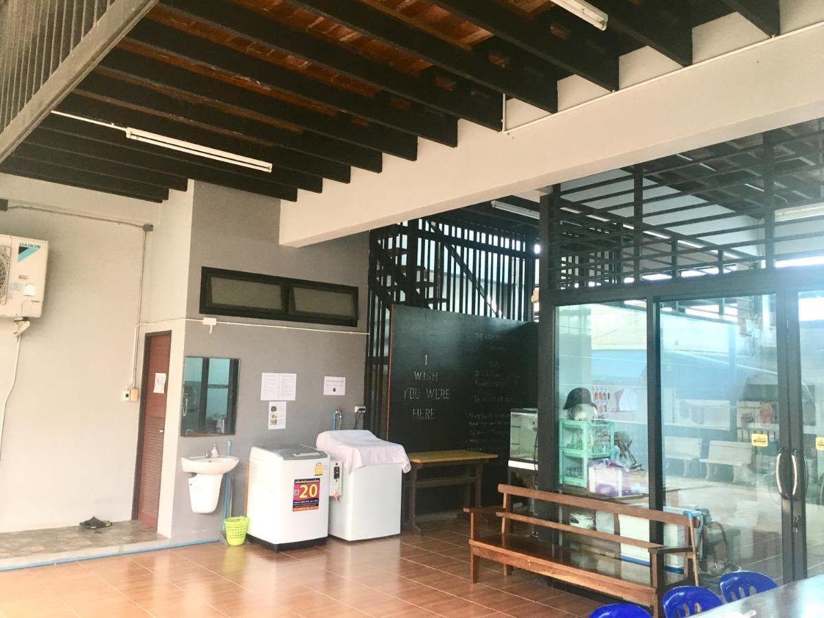 The Room Apartment Surat Thani Bagian luar foto