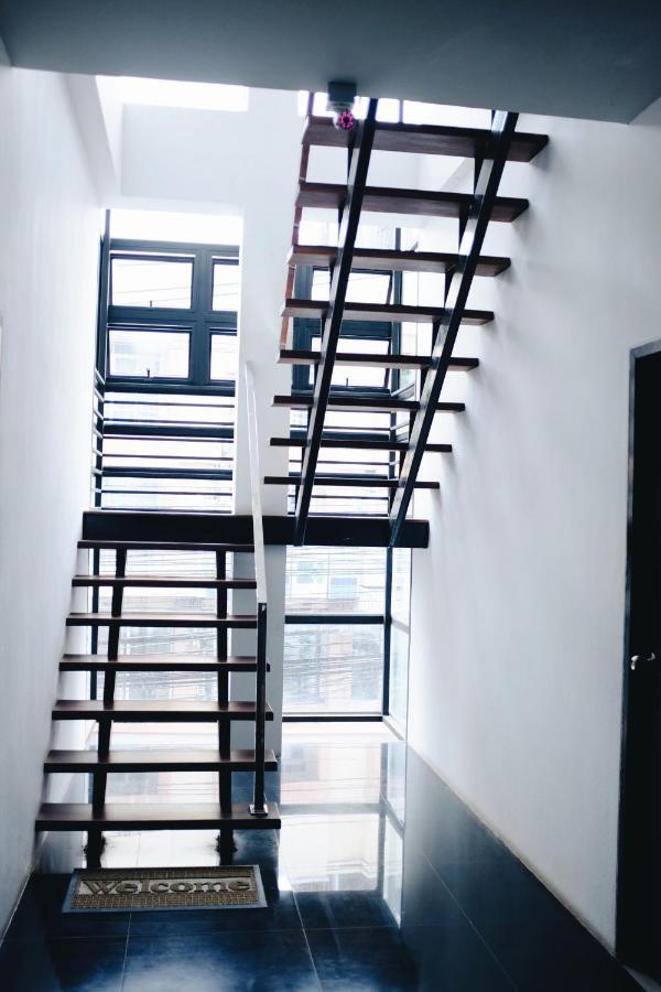 The Room Apartment Surat Thani Bagian luar foto