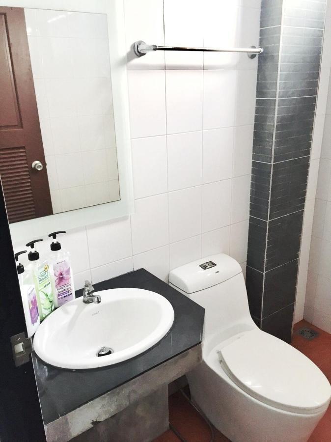The Room Apartment Surat Thani Bagian luar foto