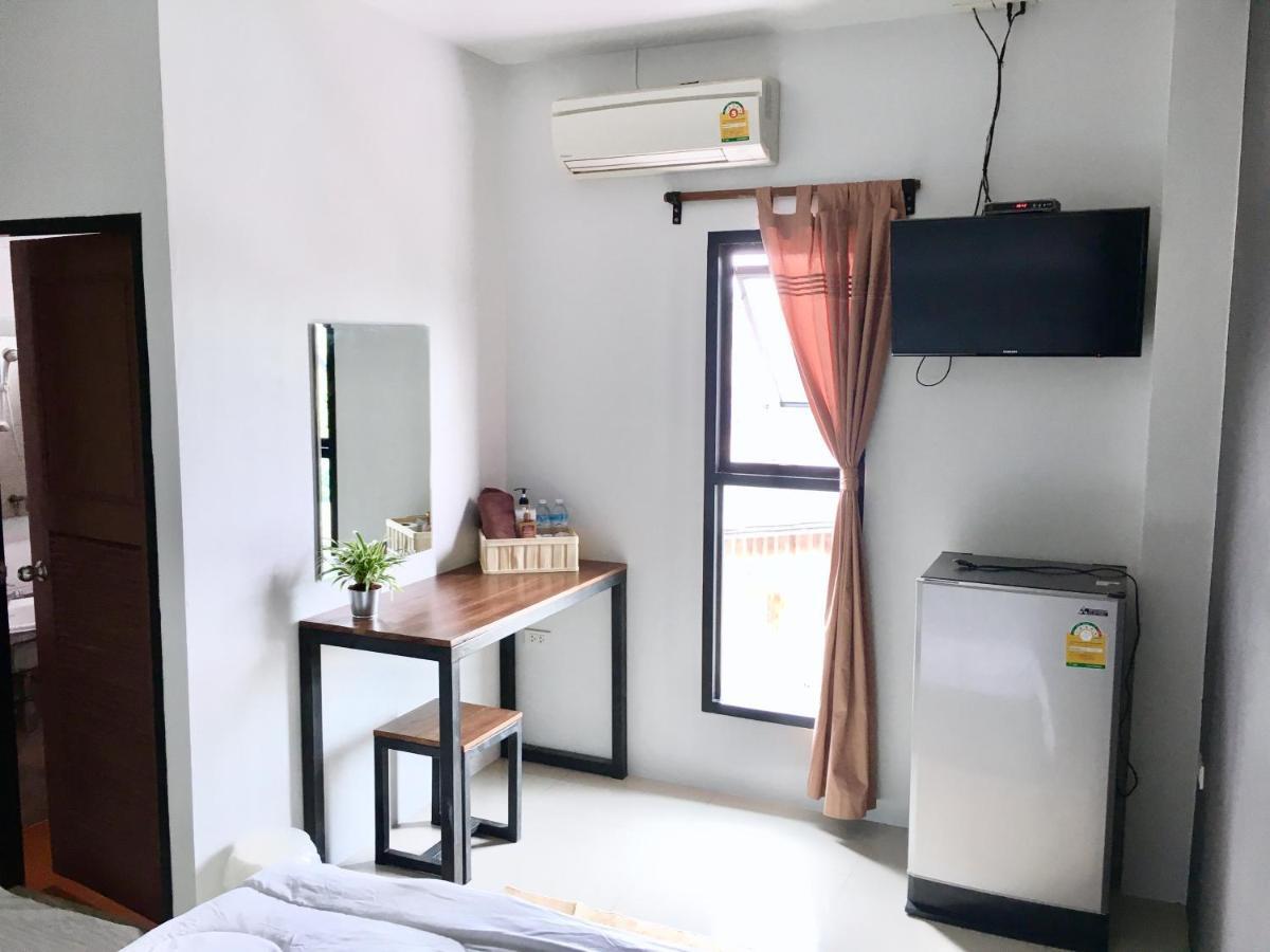 The Room Apartment Surat Thani Bagian luar foto